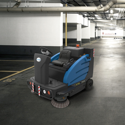 容恩飞骑兵扫地车R-FQS-驾驶式扫地车